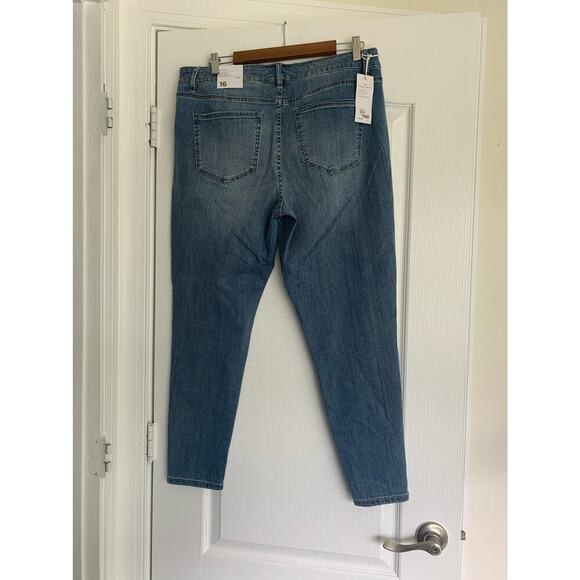 NWT Lane Bryant Embellished Super Stretch Skinny Jeans 16 - Picture 5 of 16